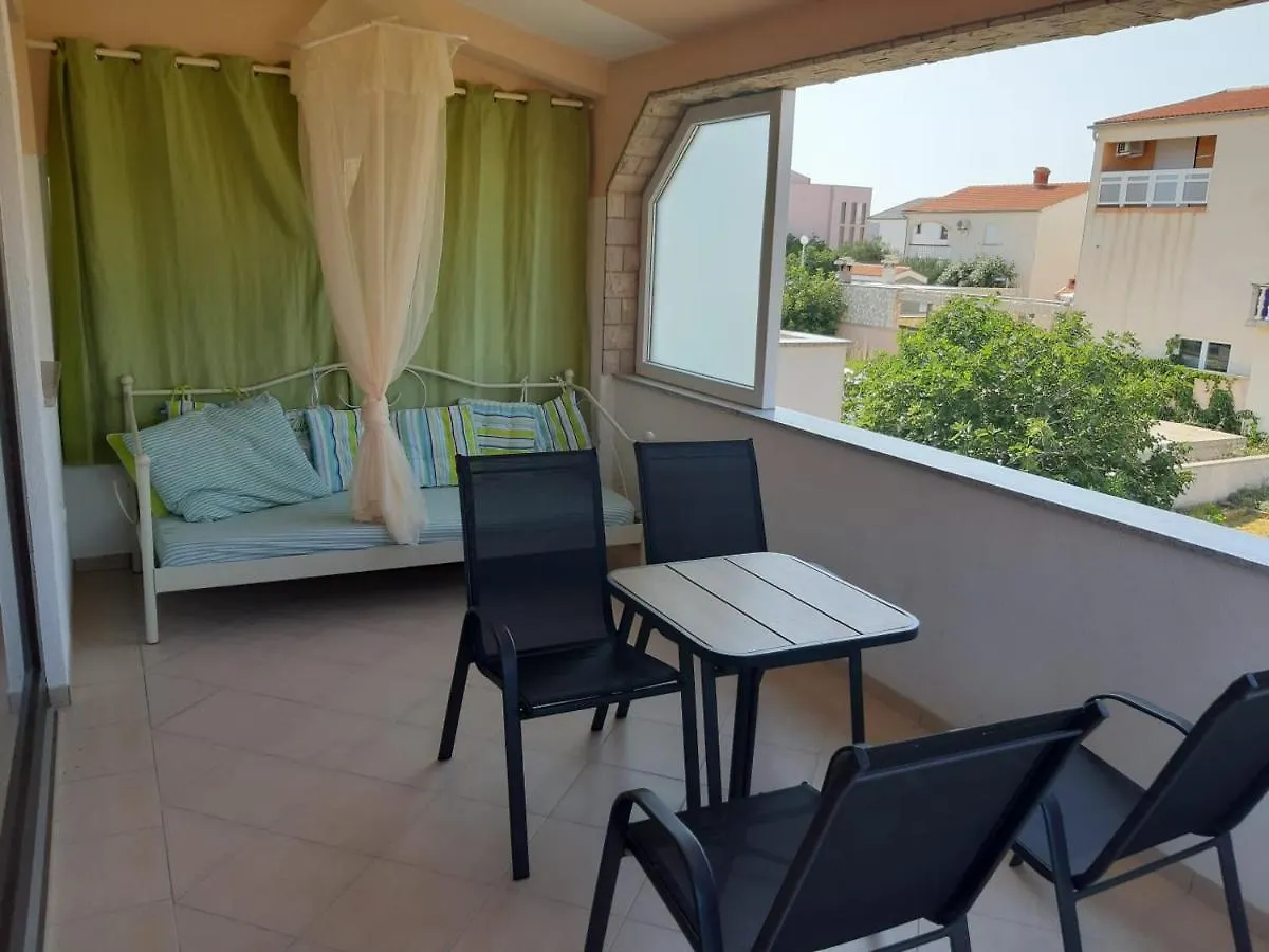 Apartment Tonko Vir